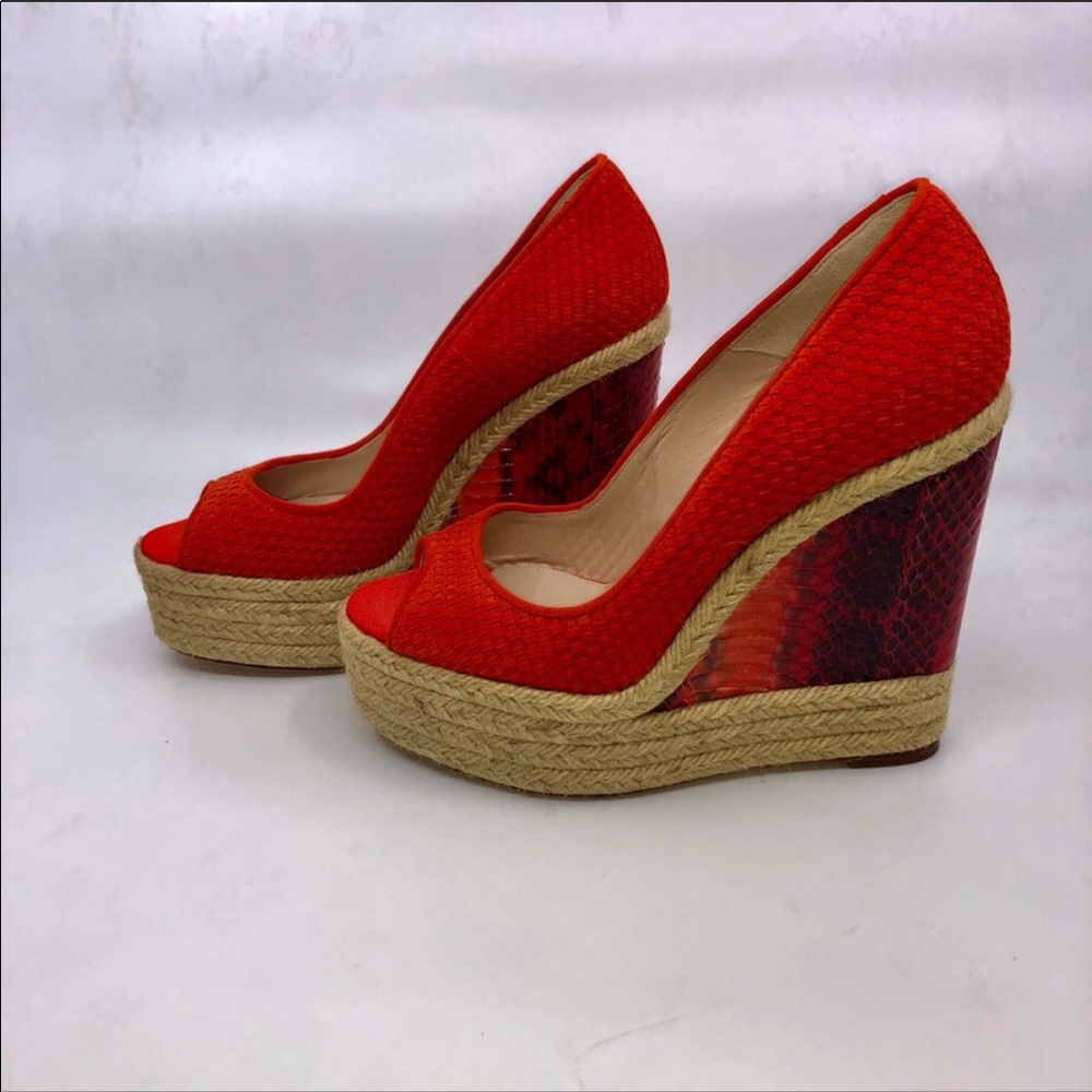 Brian Atwood tangerine wedges for summer!